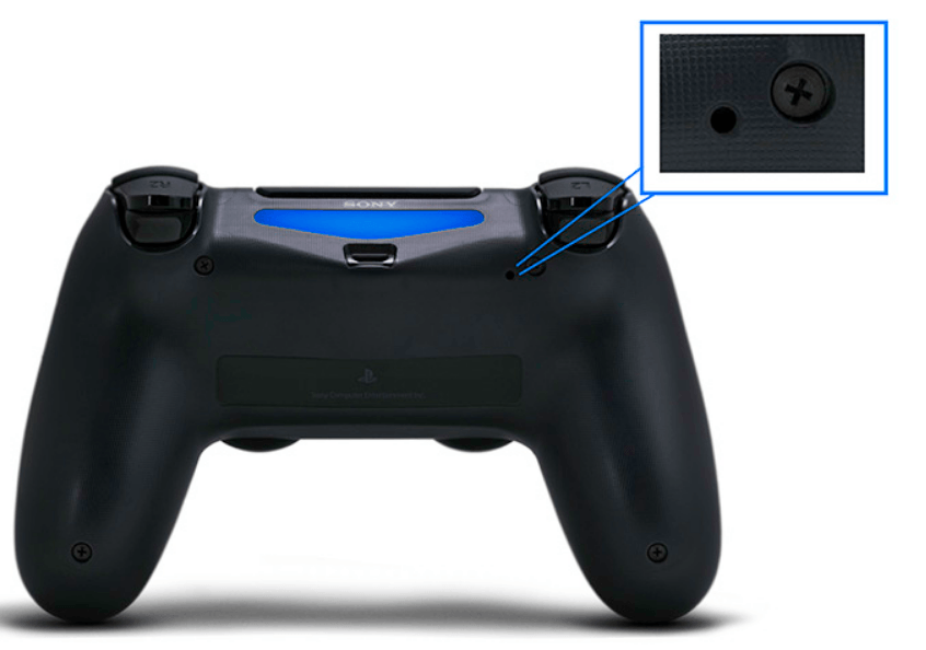 new ps4 controller flashing blue